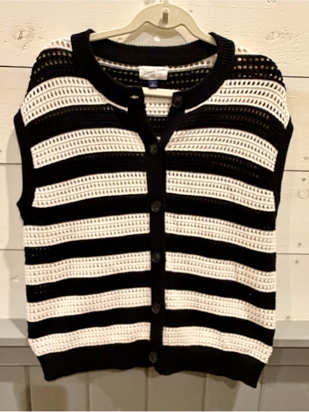Universal Thread Black Cream Crochet Stripe Sweater Vest Size L